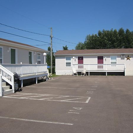 Gaudet Motel Shediac Bagian luar foto